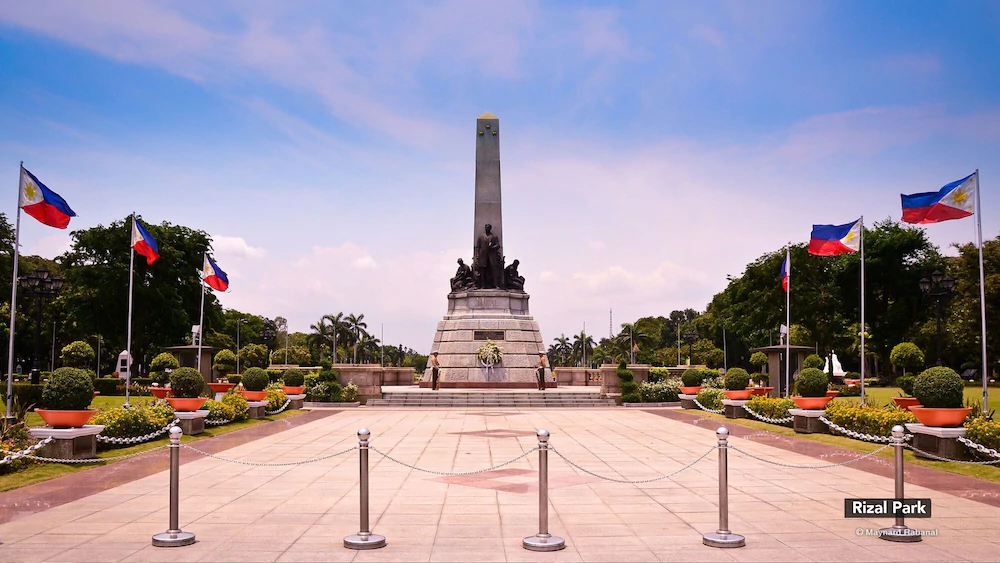 V Plaza Manila by ZEN Rooms