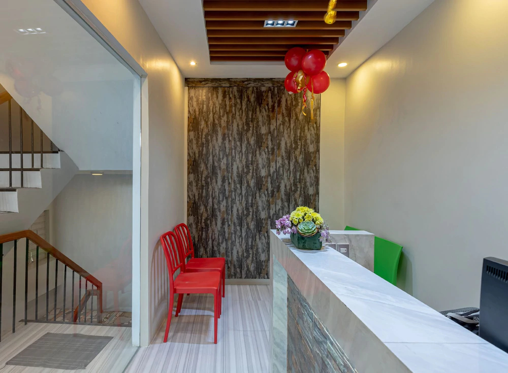 V Plaza Manila by ZEN Rooms