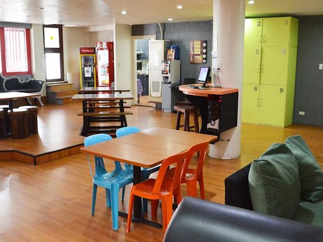 Where 2 Next Manila Hostel