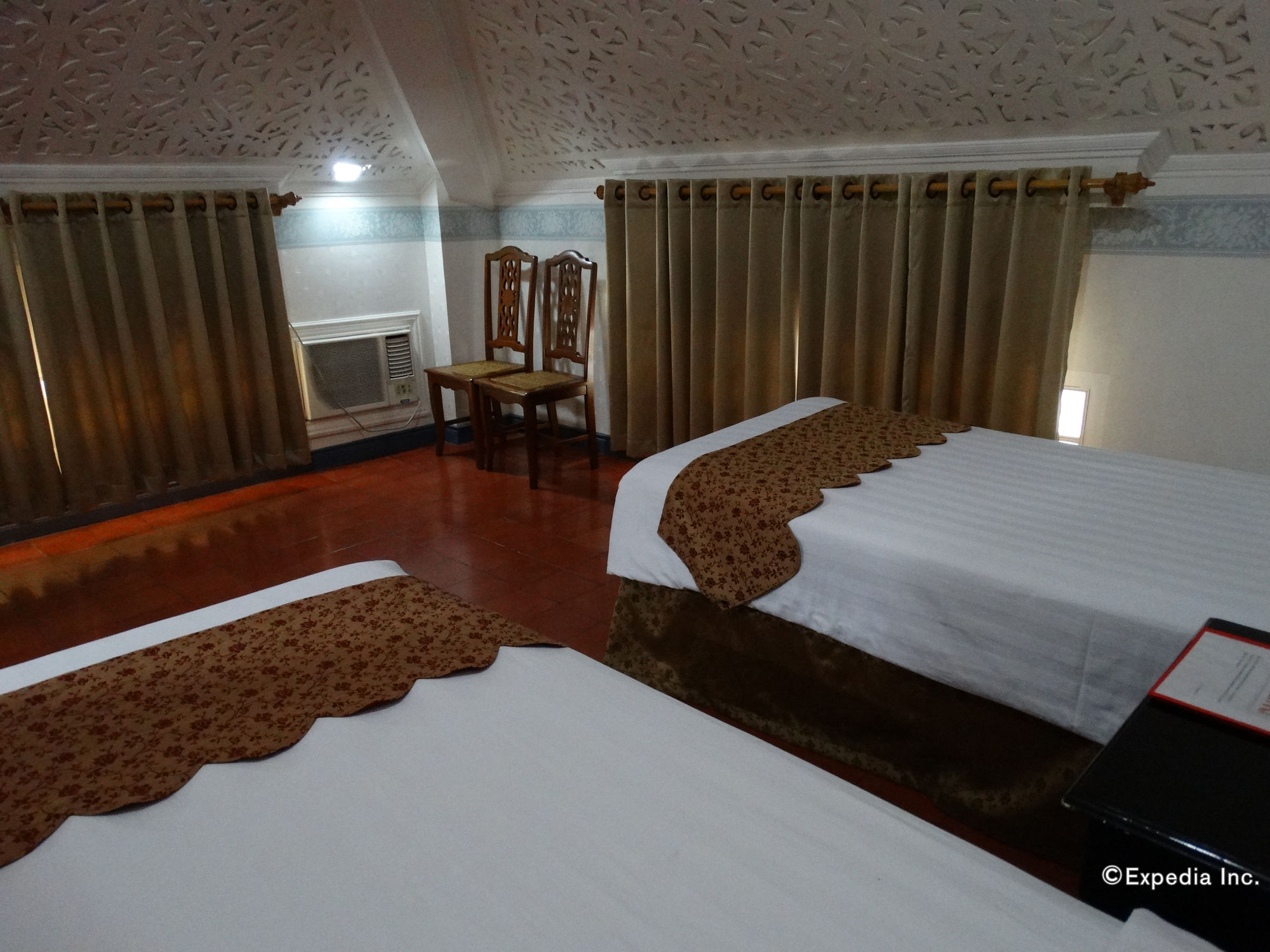 White Knight Hotel Intramuros
