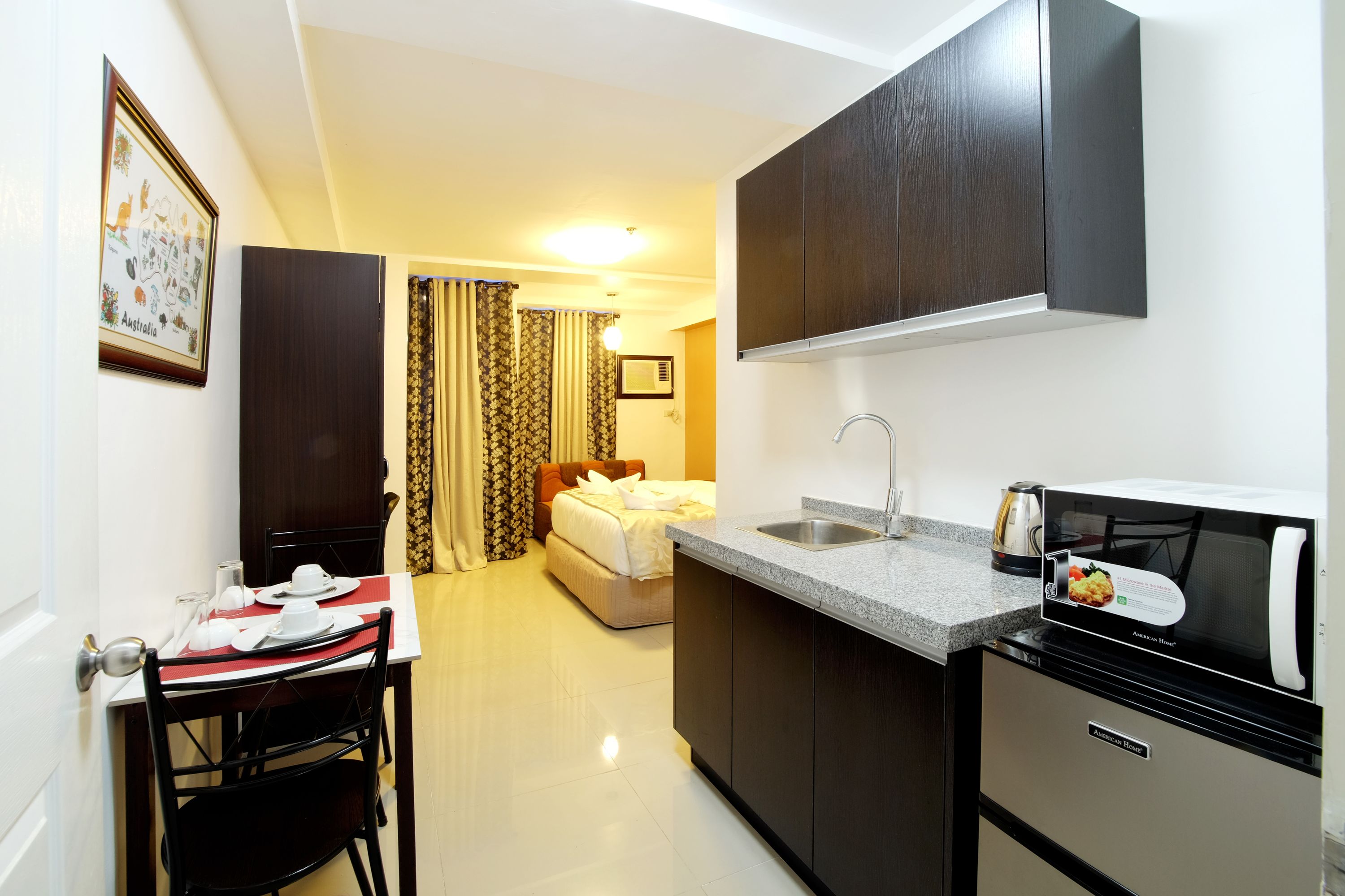 ZEN Rooms Melbourne Makati