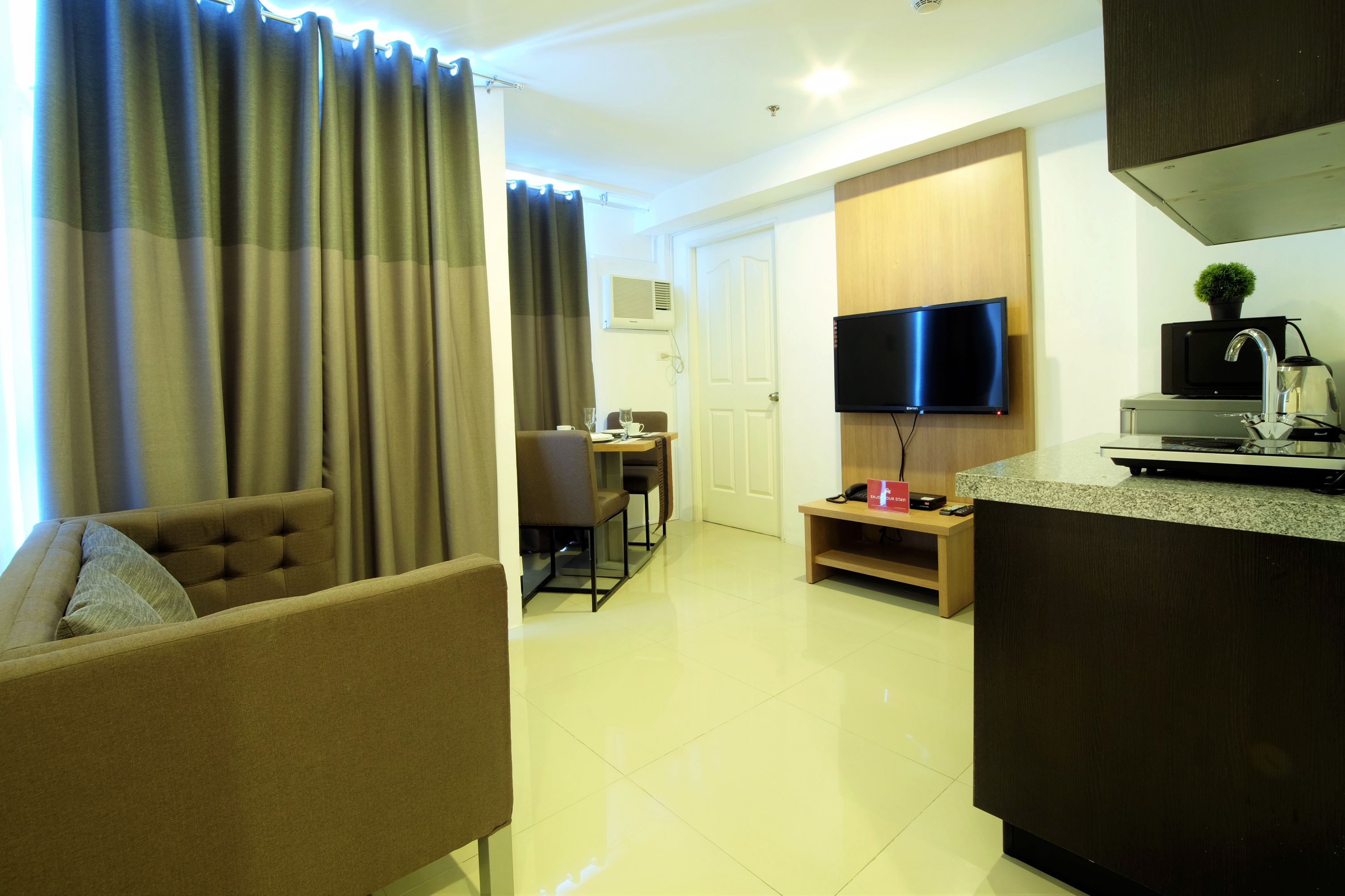 ZEN Rooms Melbourne Makati