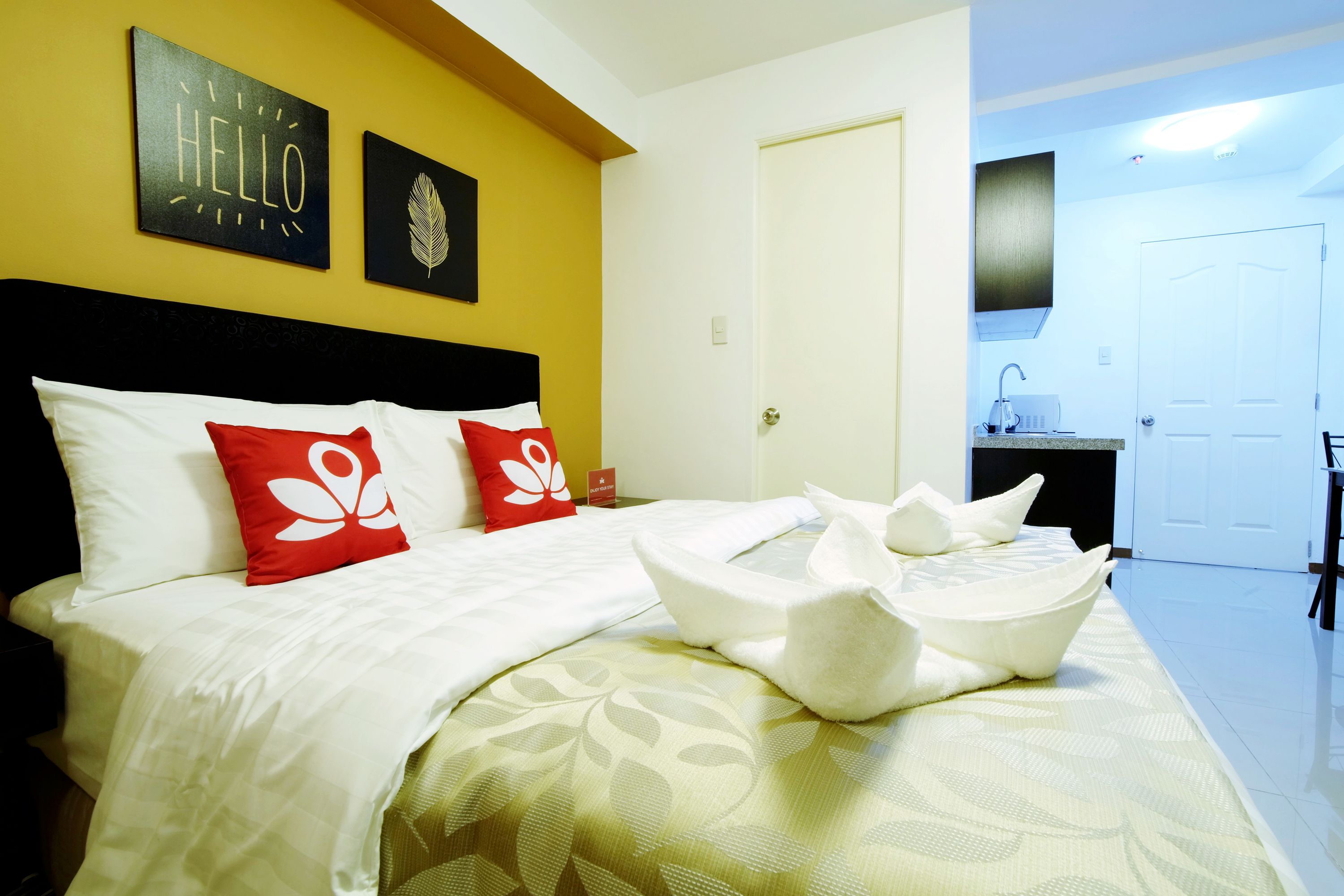 ZEN Rooms Melbourne Makati