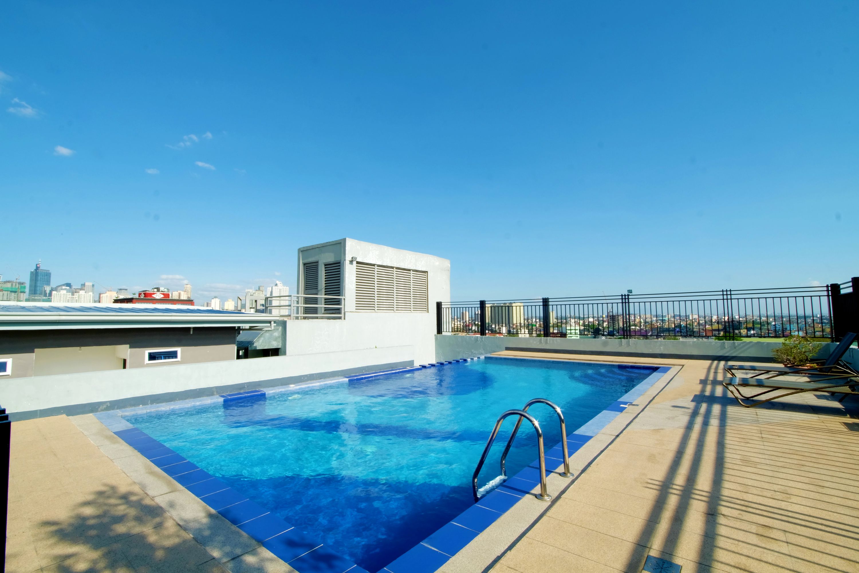ZEN Rooms Melbourne Makati