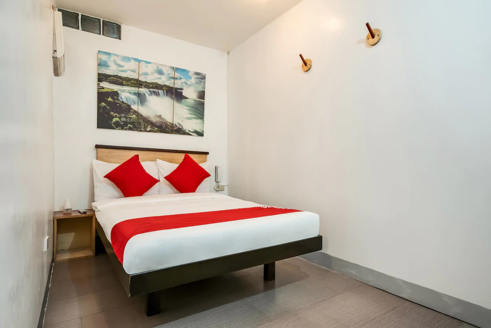 Crave Park by OYO Rooms