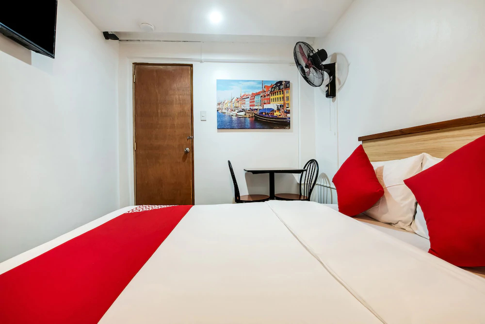 Crave Park by OYO Rooms