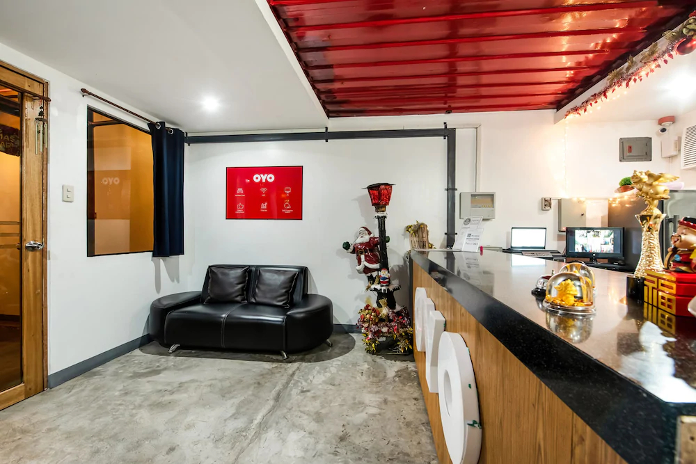 Crave Park by OYO Rooms