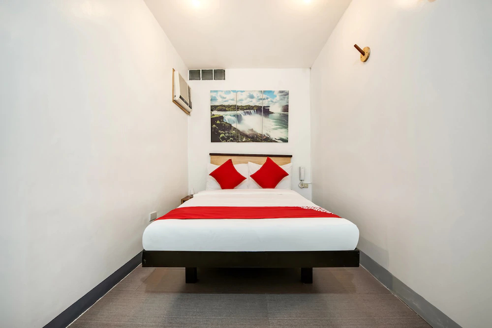 Crave Park by OYO Rooms