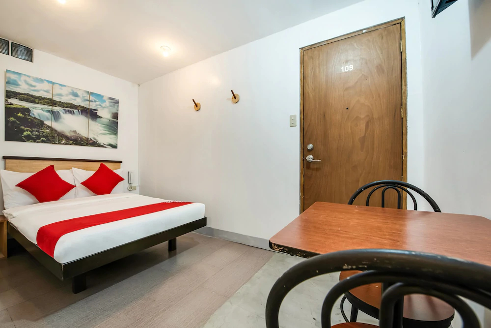 Crave Park by OYO Rooms