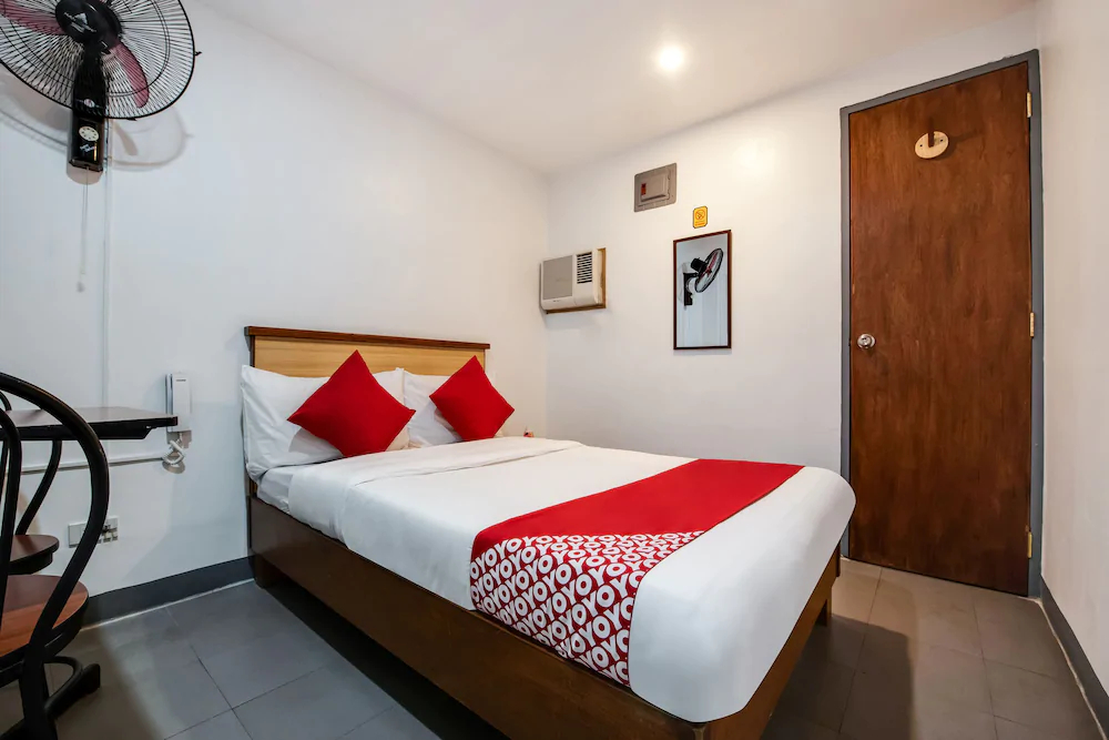 Crave Park by OYO Rooms