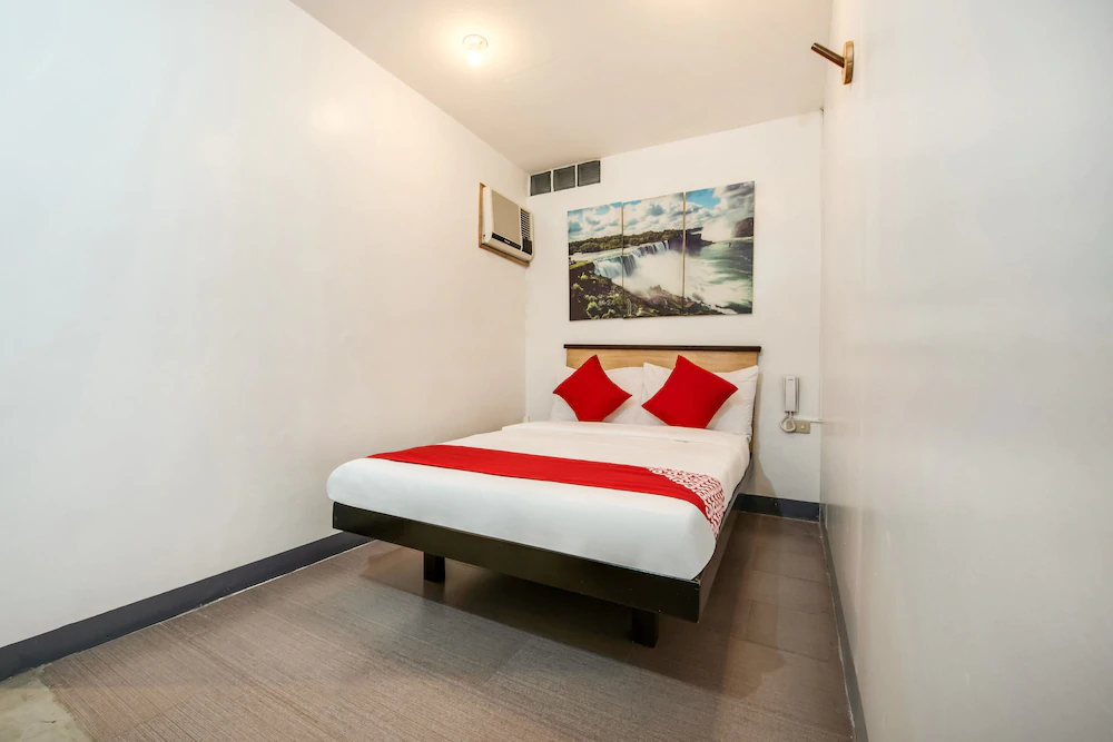 Crave Park by OYO Rooms
