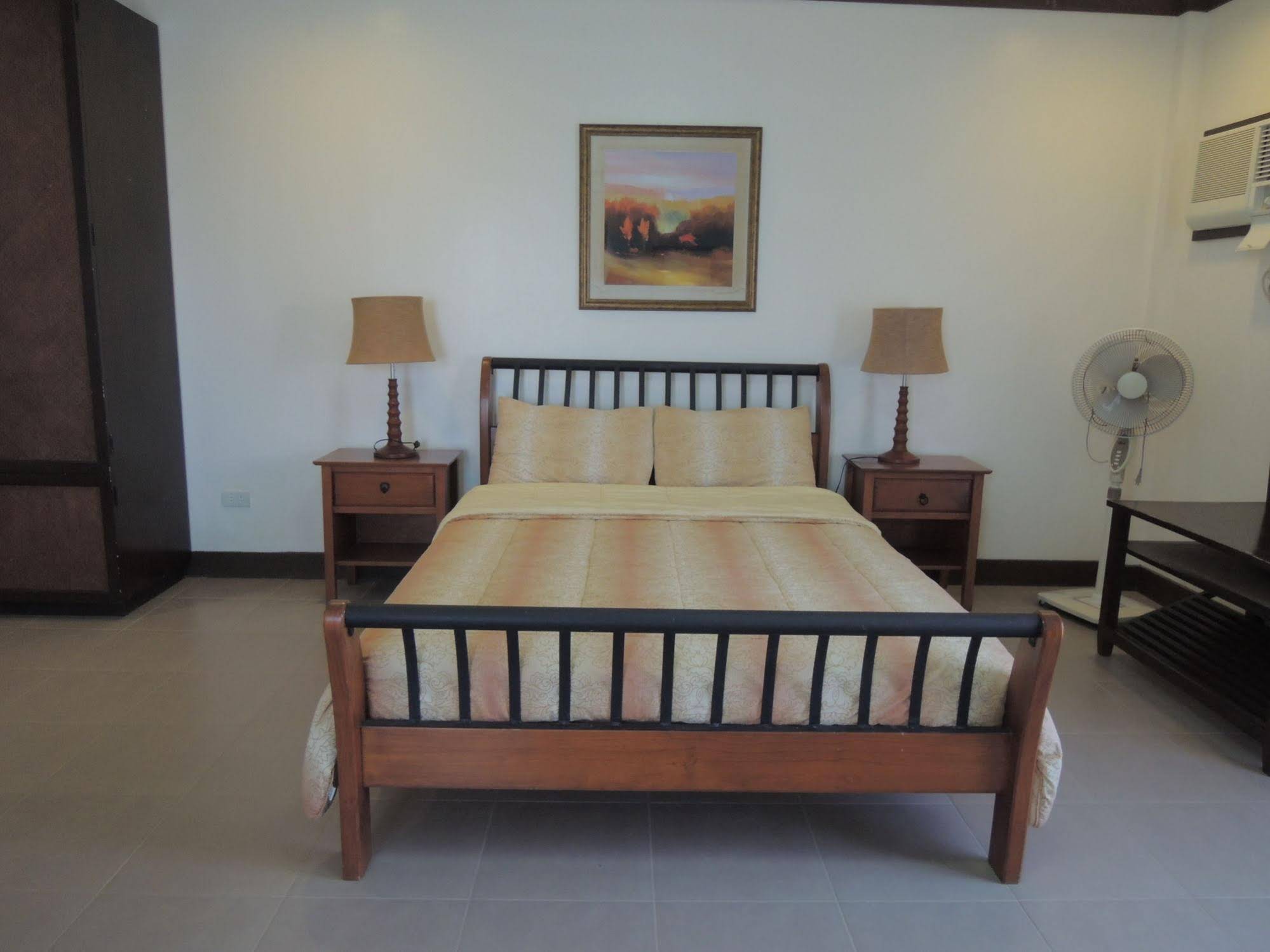 Palm Seaside Inn And Beach Resort