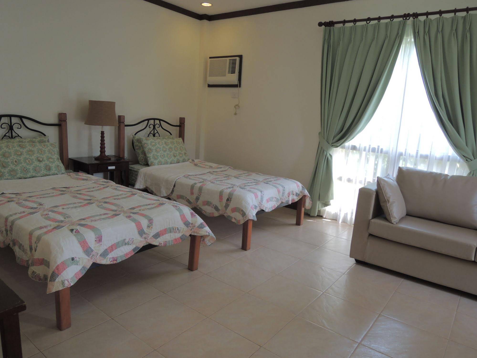 Palm Seaside Inn And Beach Resort