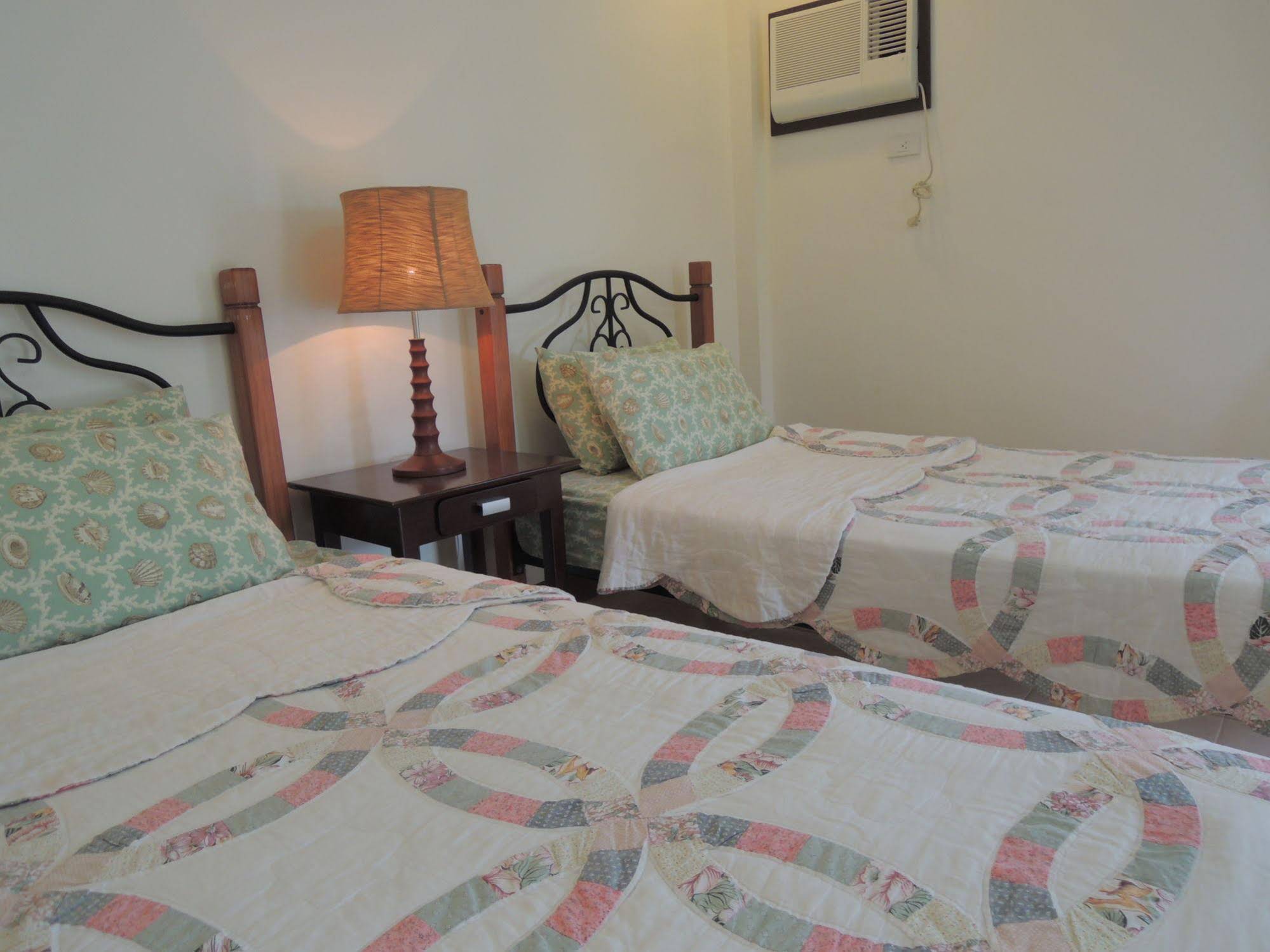 Palm Seaside Inn And Beach Resort