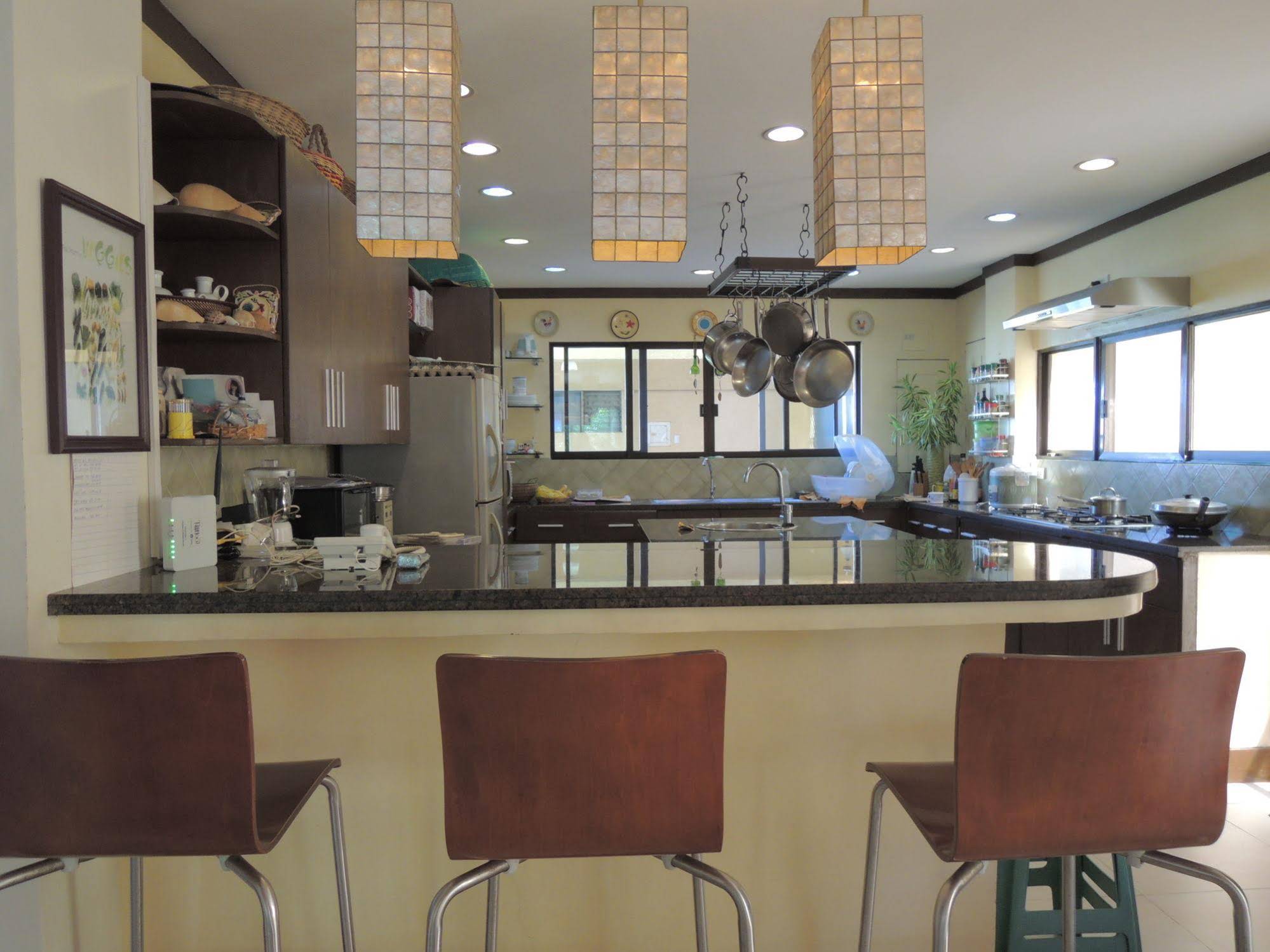 Palm Seaside Inn And Beach Resort