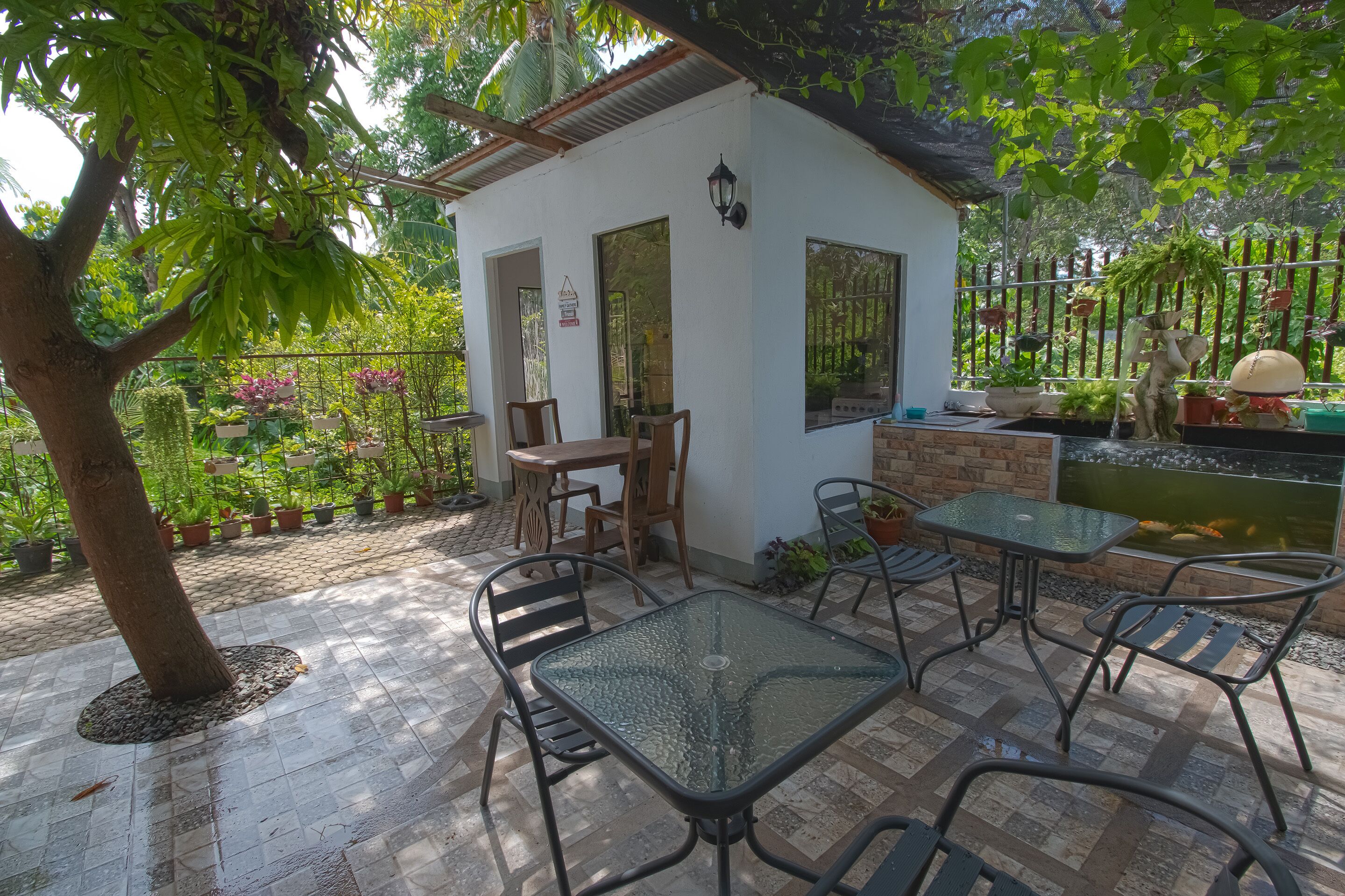 Darius' Residences by Oyo Rooms
