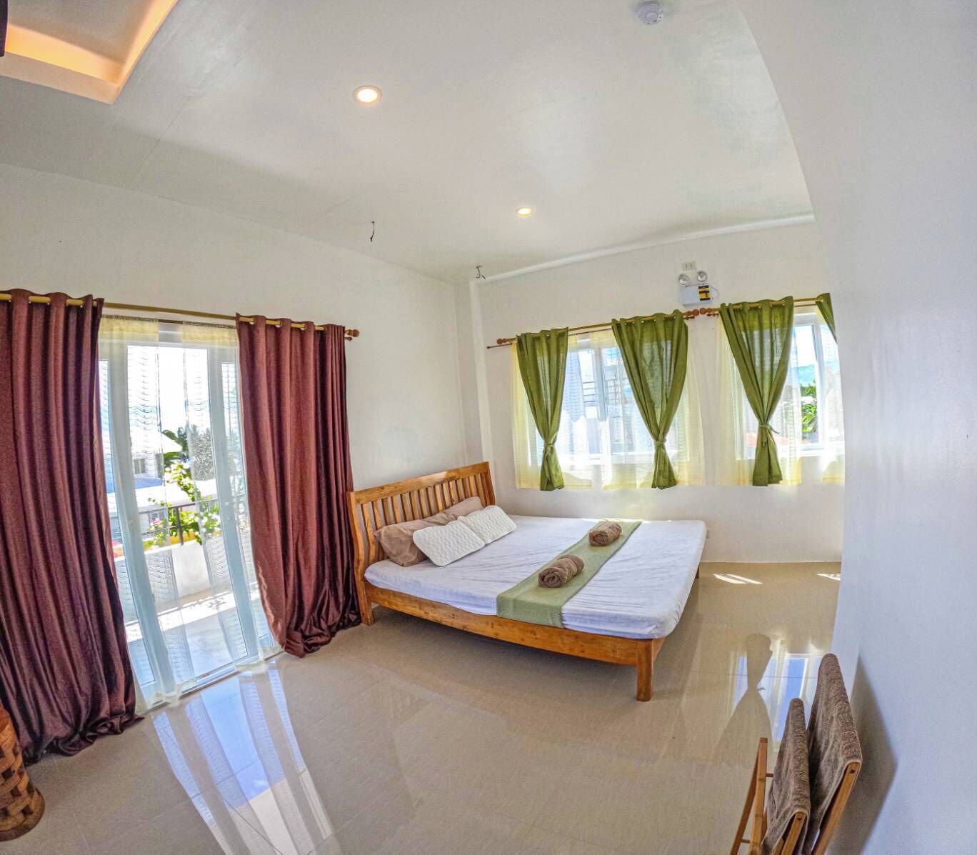 Divers Lodge Plumeria