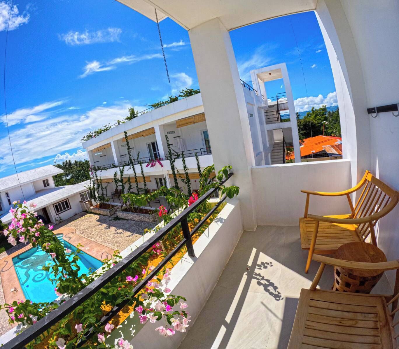 Divers Lodge Plumeria