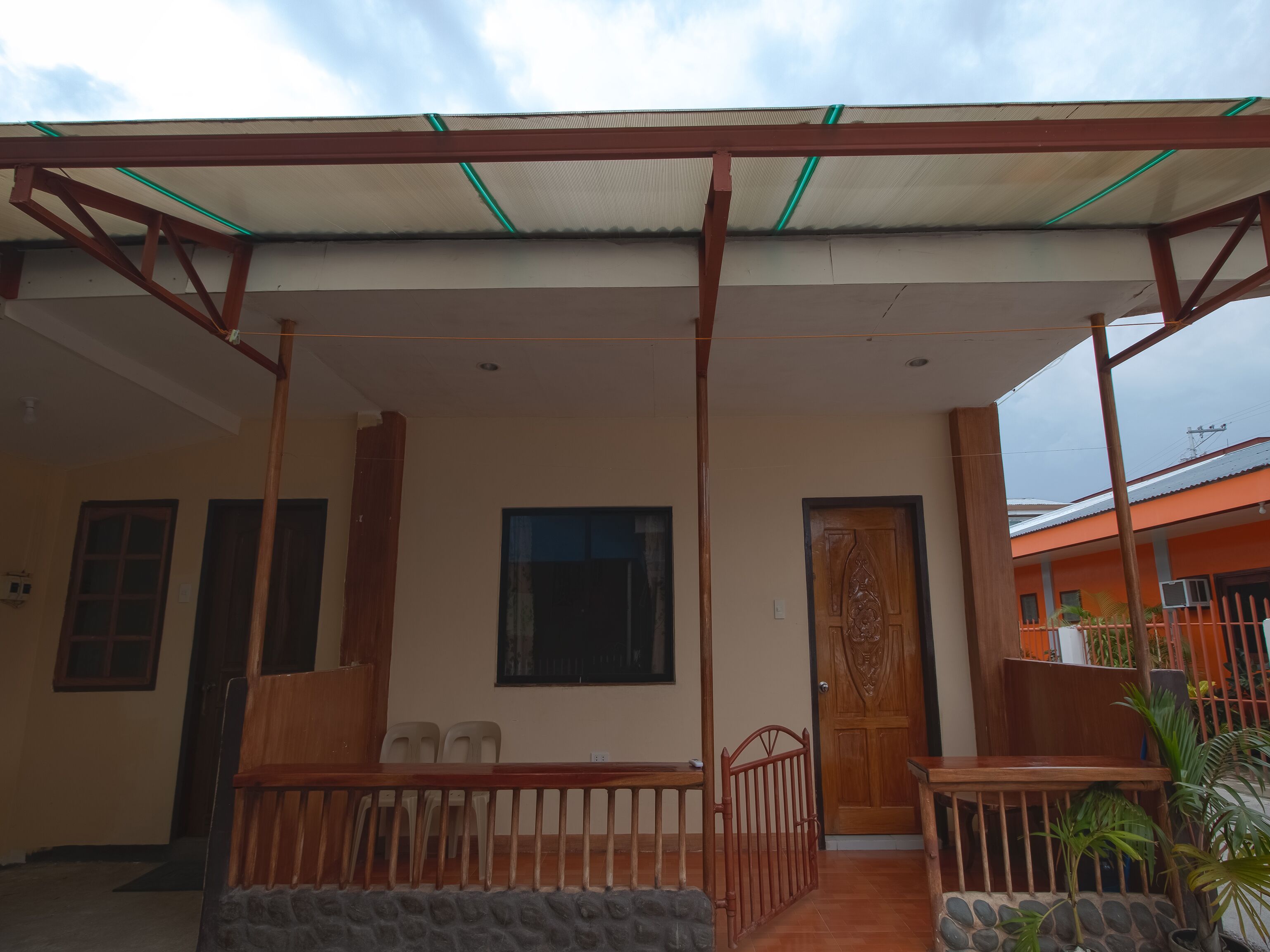 Indino Guest House 2&5 by Oyo Rooms