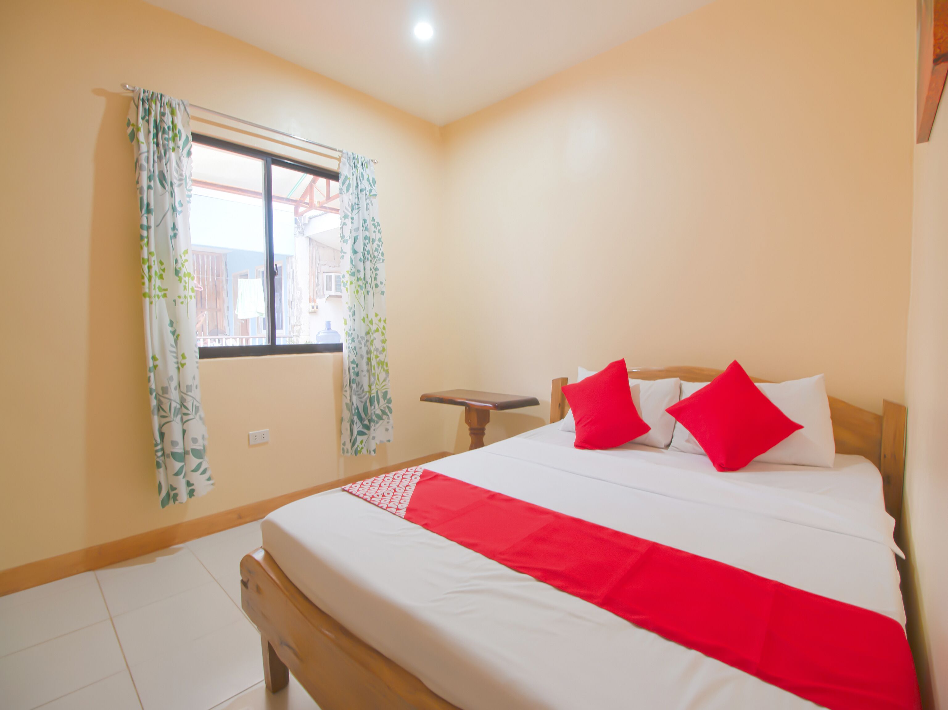 Indino Guest House 2&5 by Oyo Rooms