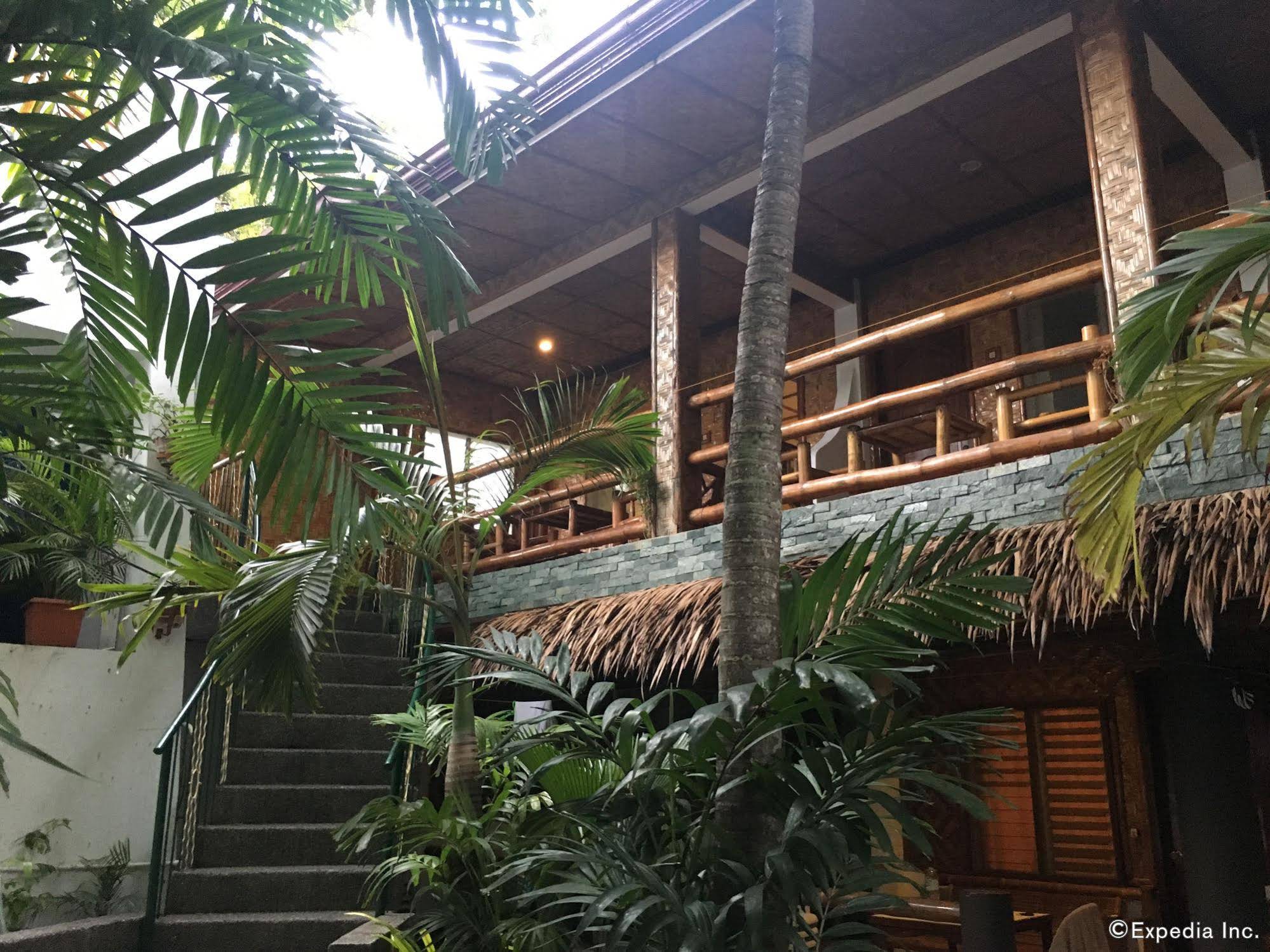 Loves Beach and Dive Resort