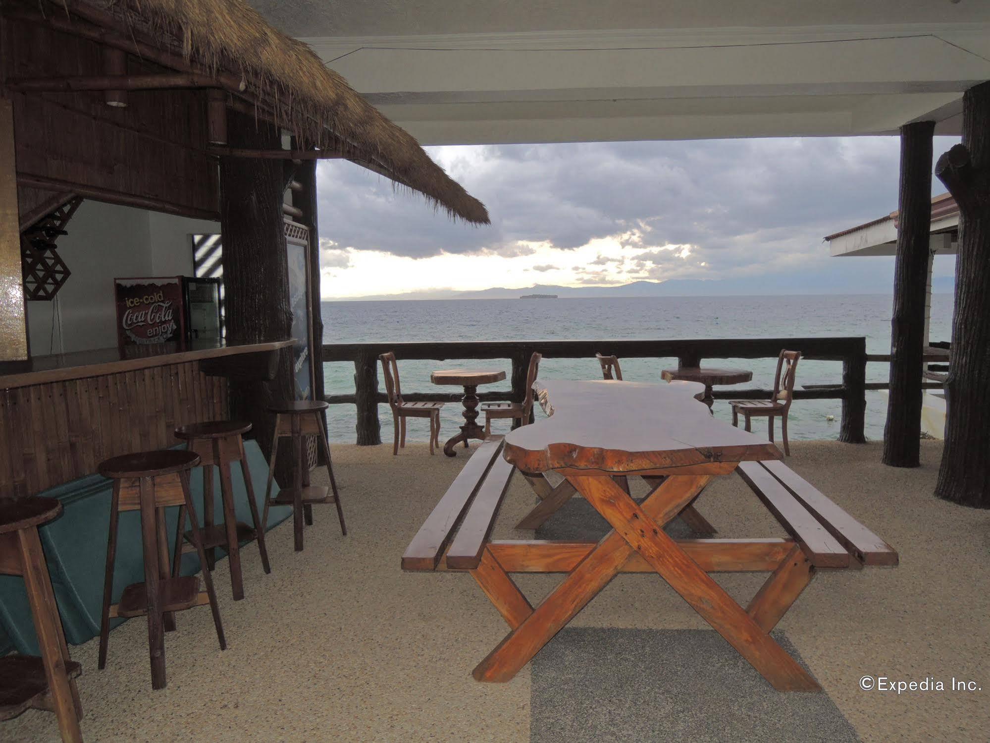Loves Beach and Dive Resort