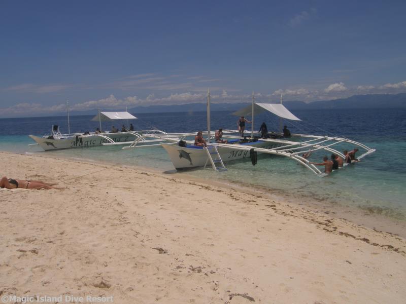 Magic Island Dive Resort