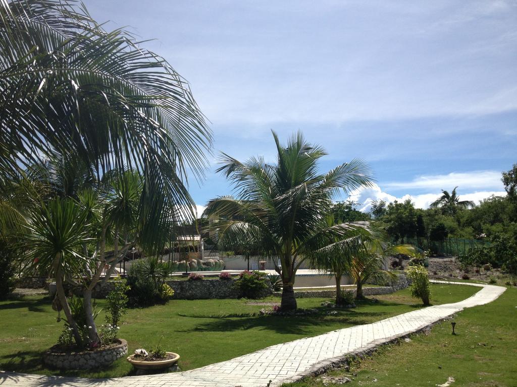 Moalboal Beach Resort