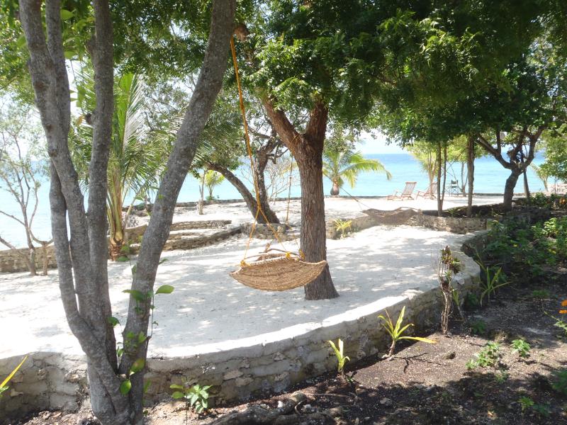 Moalboal T Breeze Coastal Resort