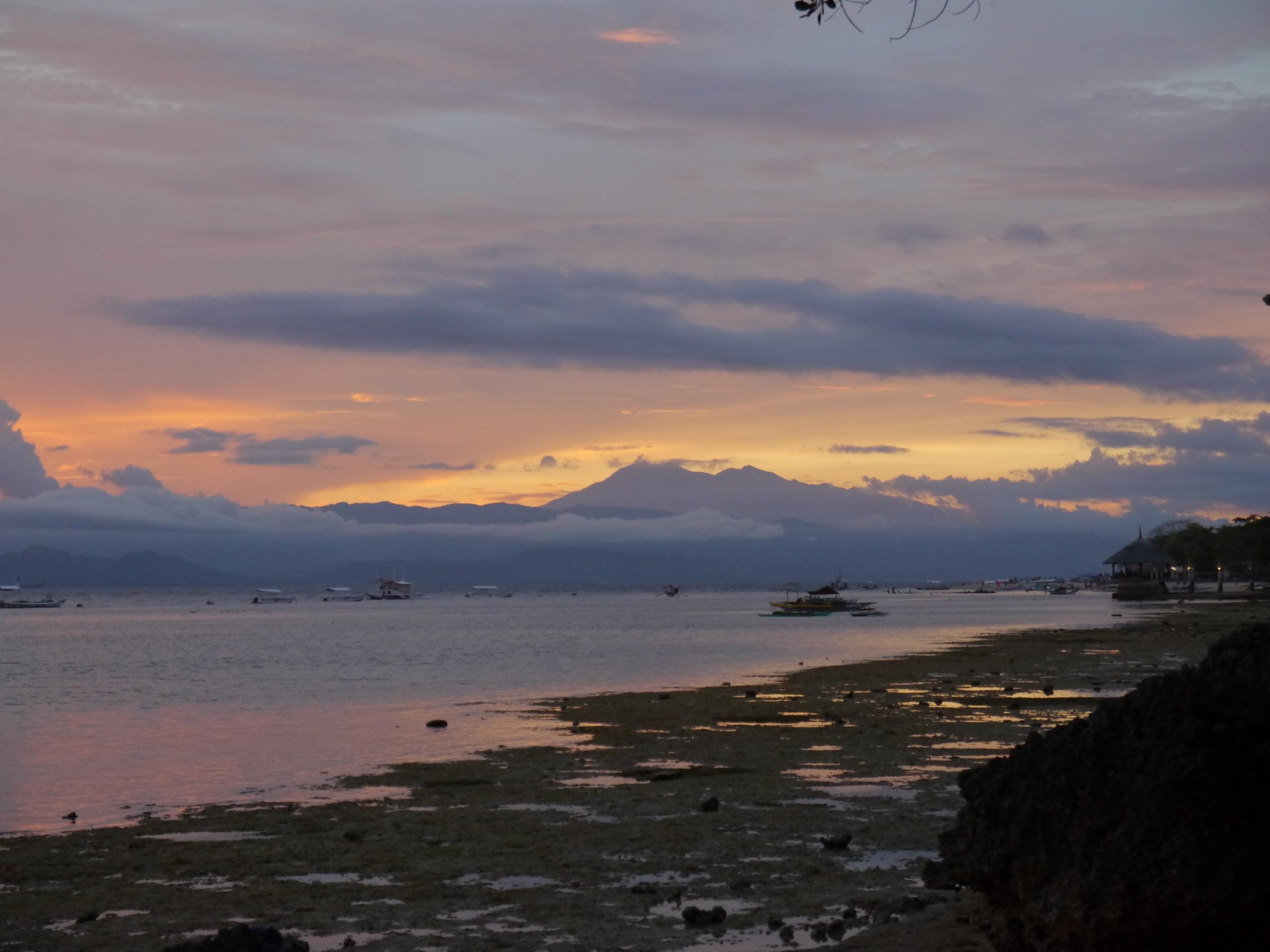 Moalboal T Breeze Coastal Resort