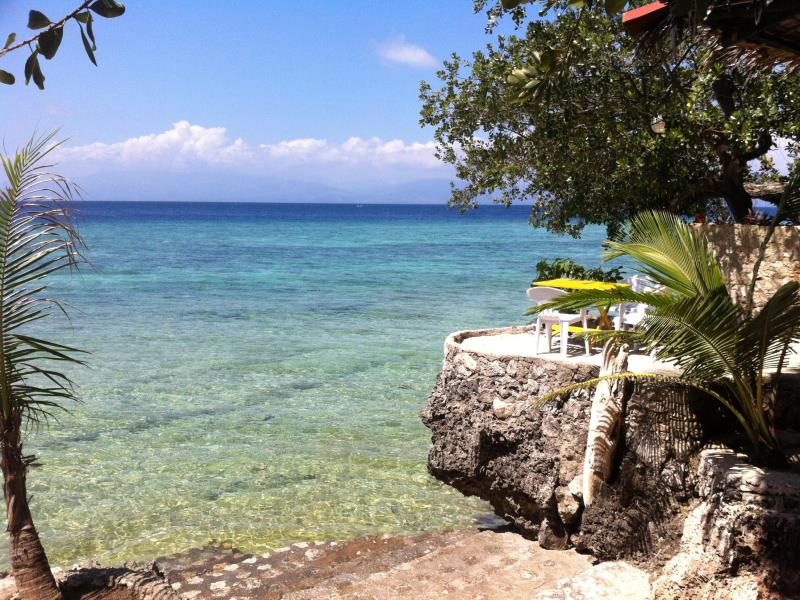 Moalboal T Breeze Coastal Resort