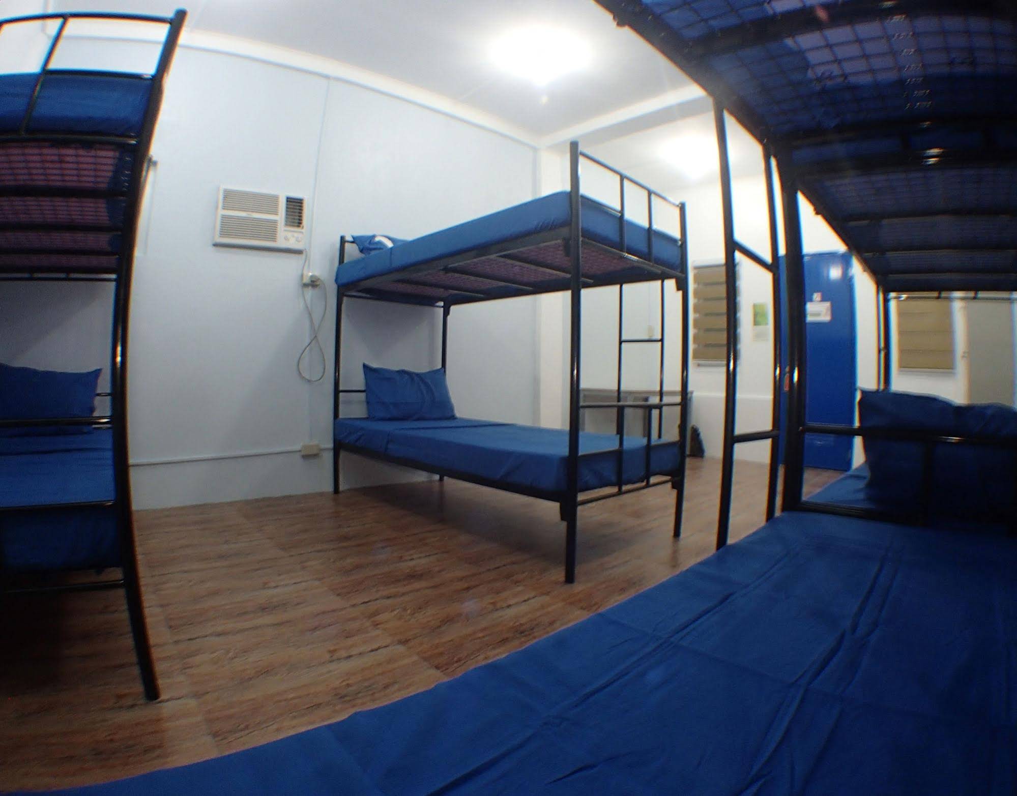 Pescadores Suites Moalboal