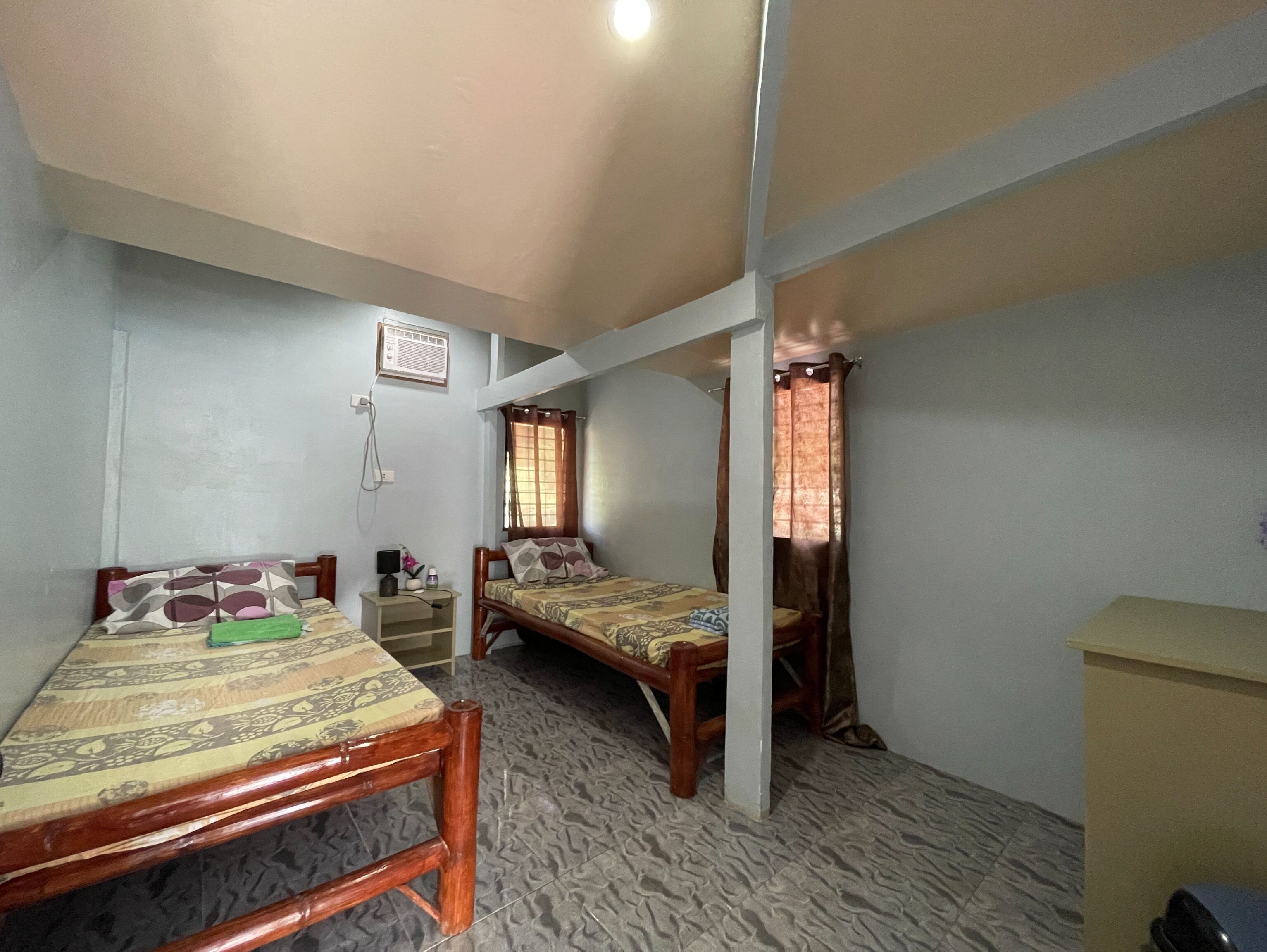 Tapales Guest House by Oyo Rooms