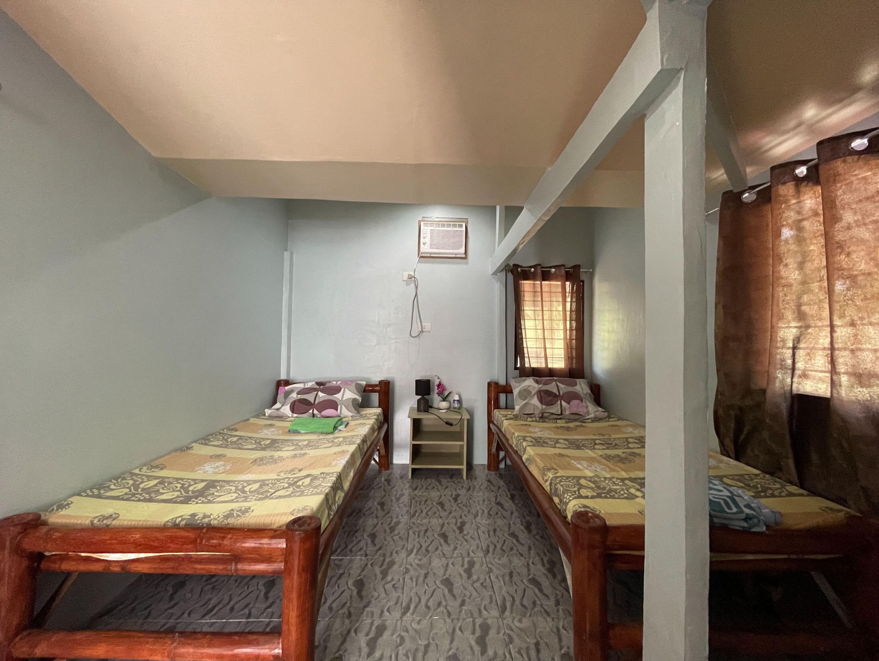 Tapales Guest House by Oyo Rooms