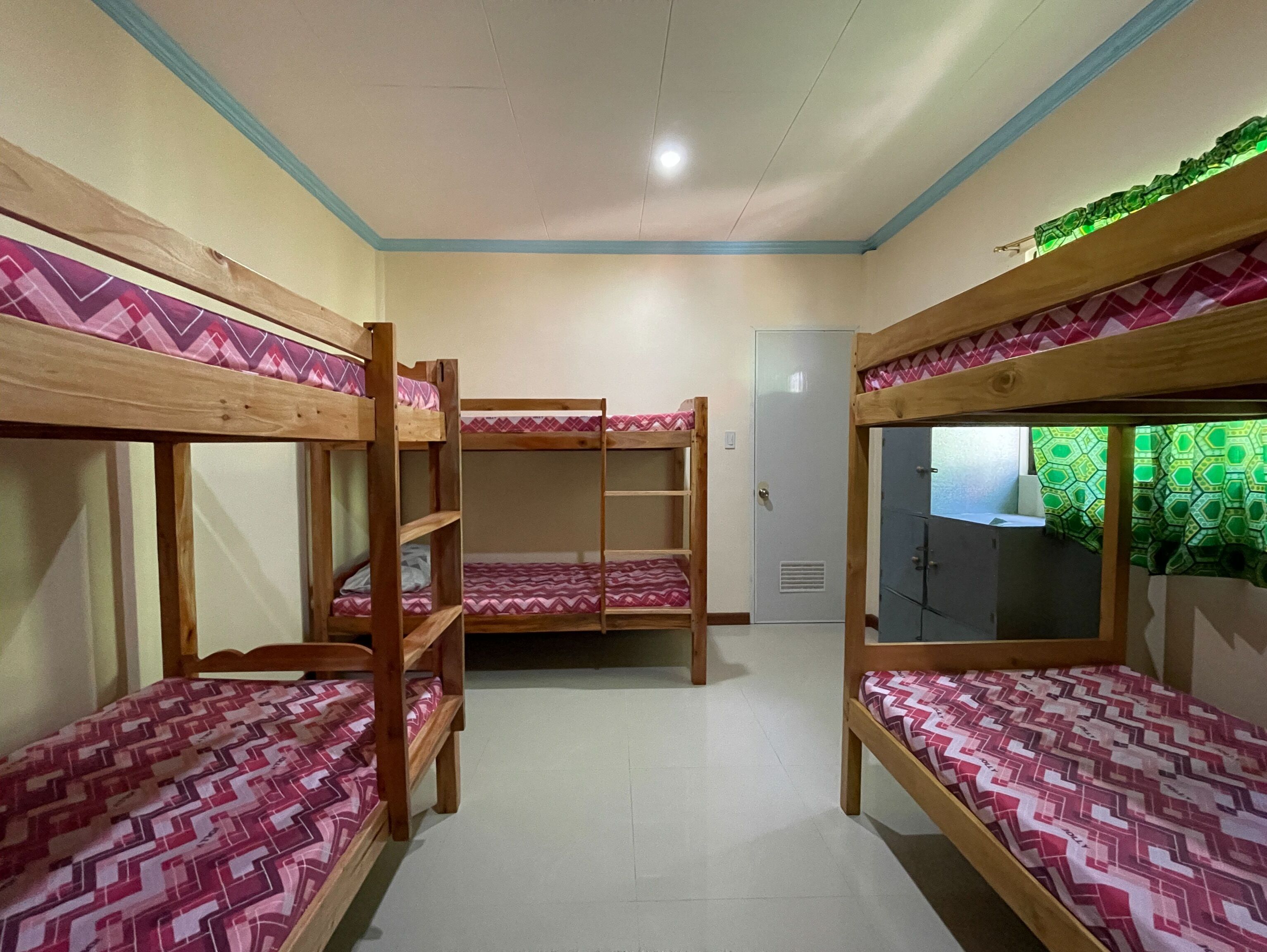 Tapales Guest House by Oyo Rooms