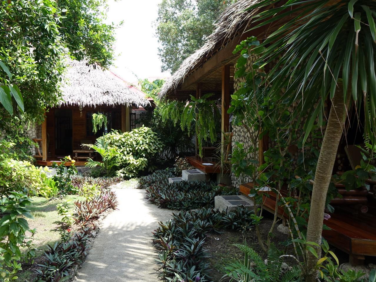 Tipolo Beach Resort