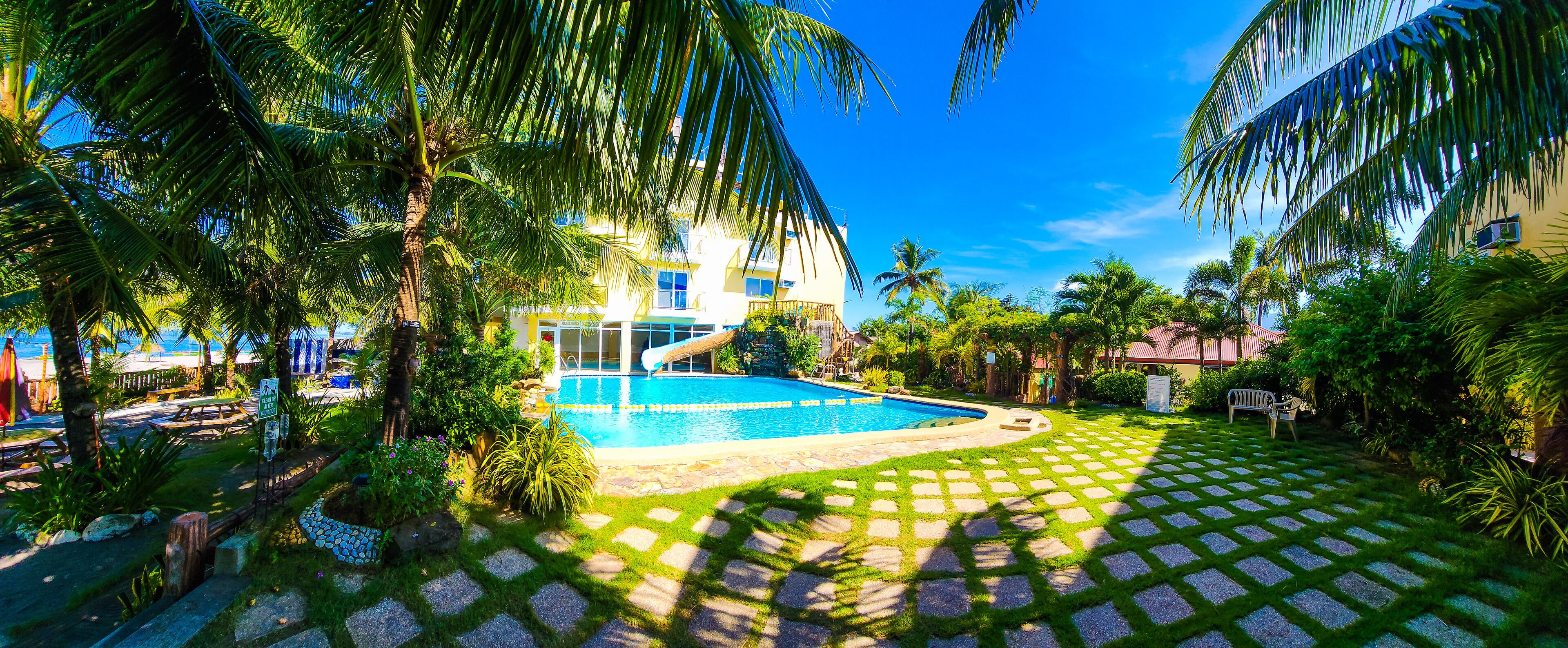 Crystal Shore Beach Resort powered by Cocotel