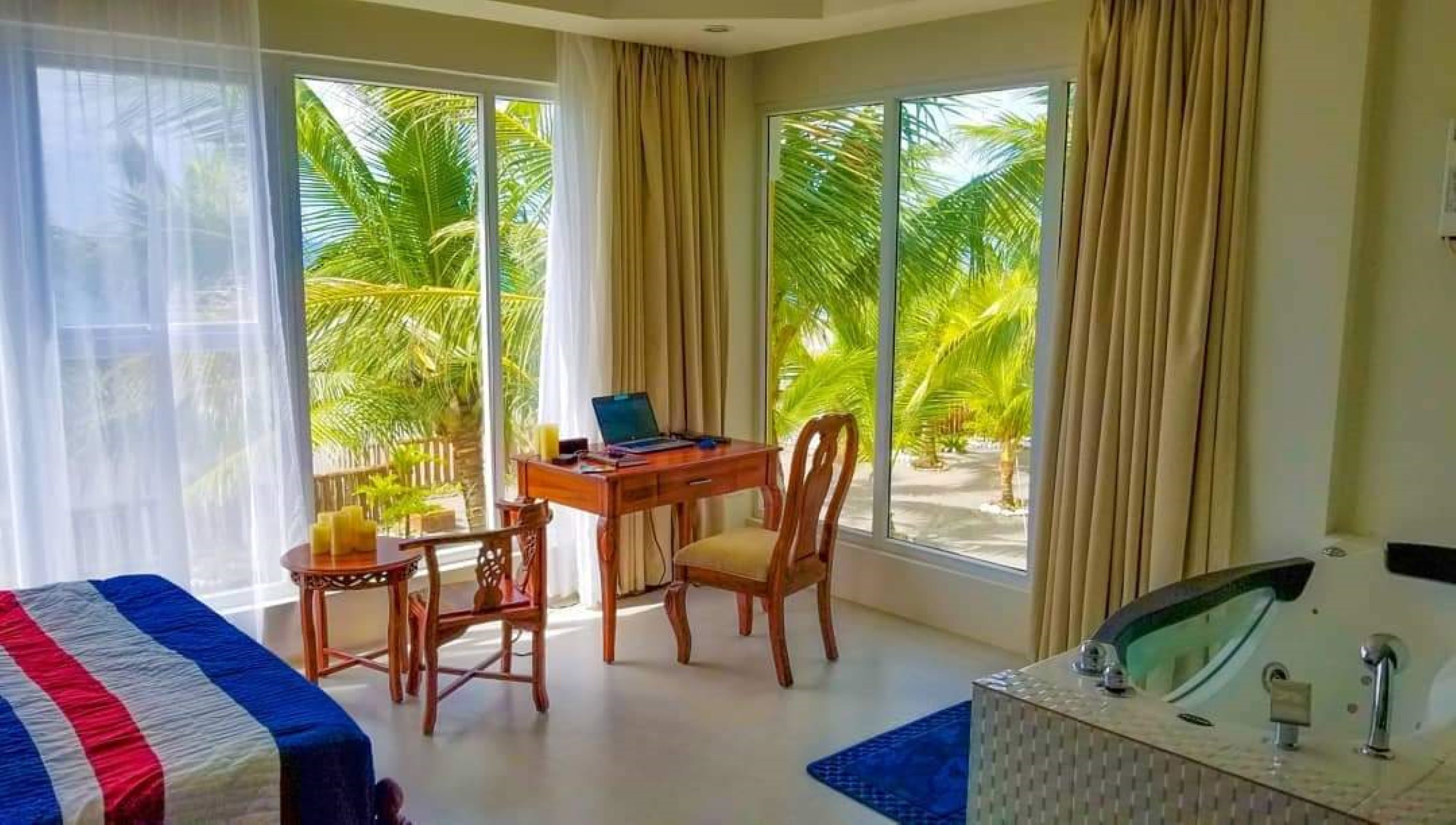Crystal Shore Beach Resort powered by Cocotel
