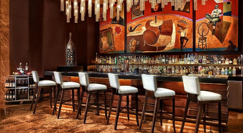 Crimson Hotel Filinvest City Manila