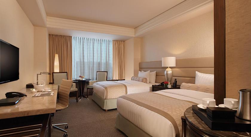 Crimson Hotel Filinvest City Manila