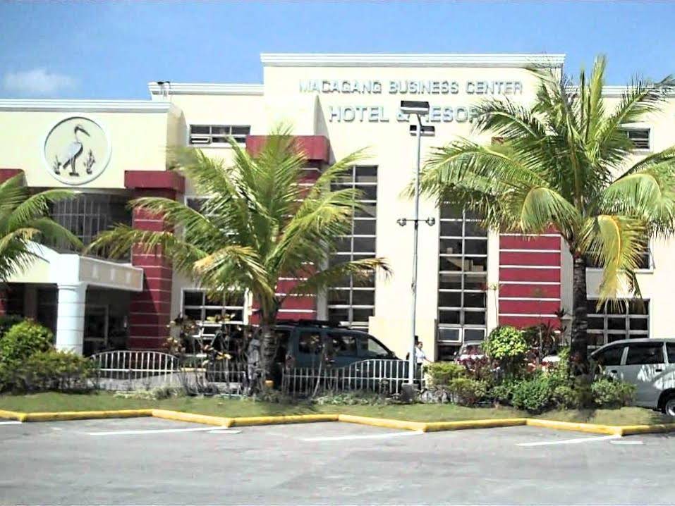 Macagang Hotel & Resort