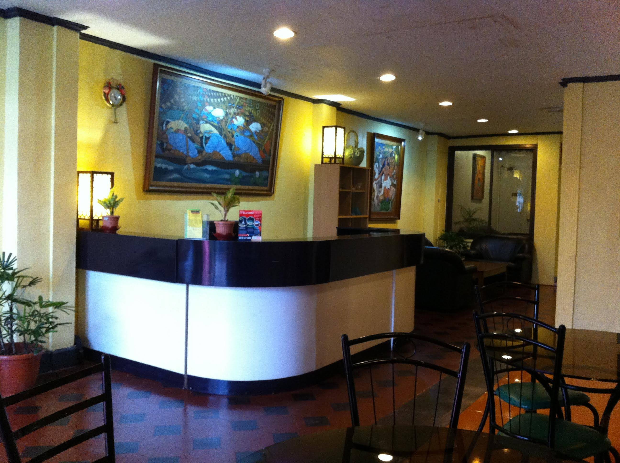 Flamingo Hostel