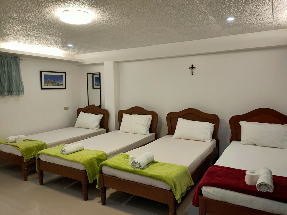 Southpoolside Tourist Inn