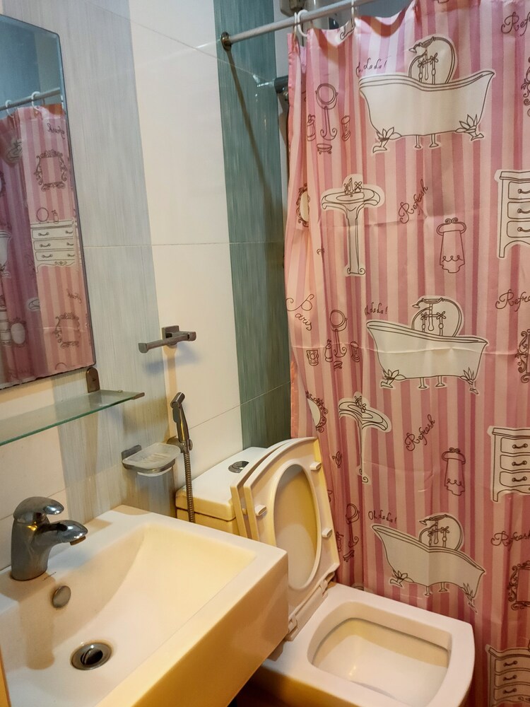 Southpoolside Tourist Inn