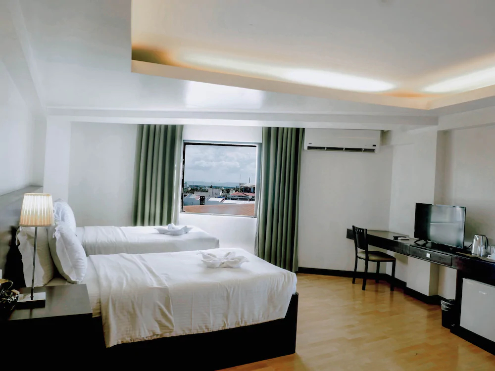 Starview Plaza Hotel