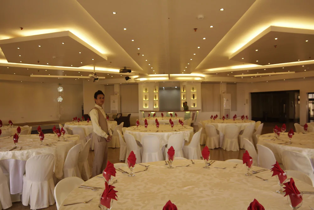 Starview Plaza Hotel