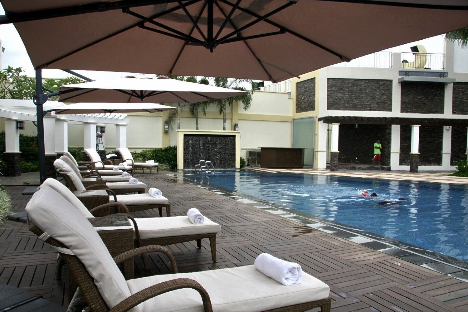 The Avenue Plaza Hotel