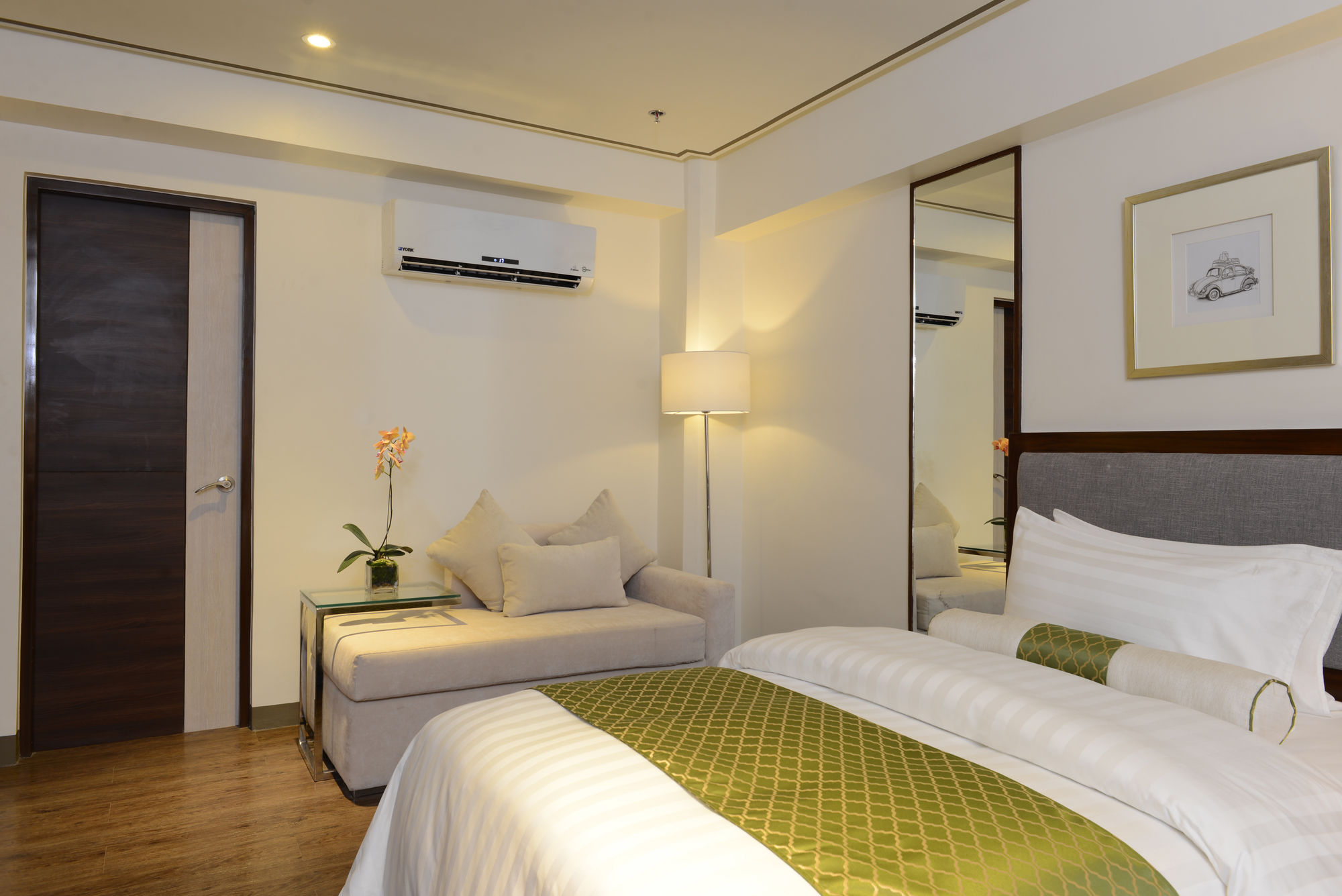 The Carmen Hotel