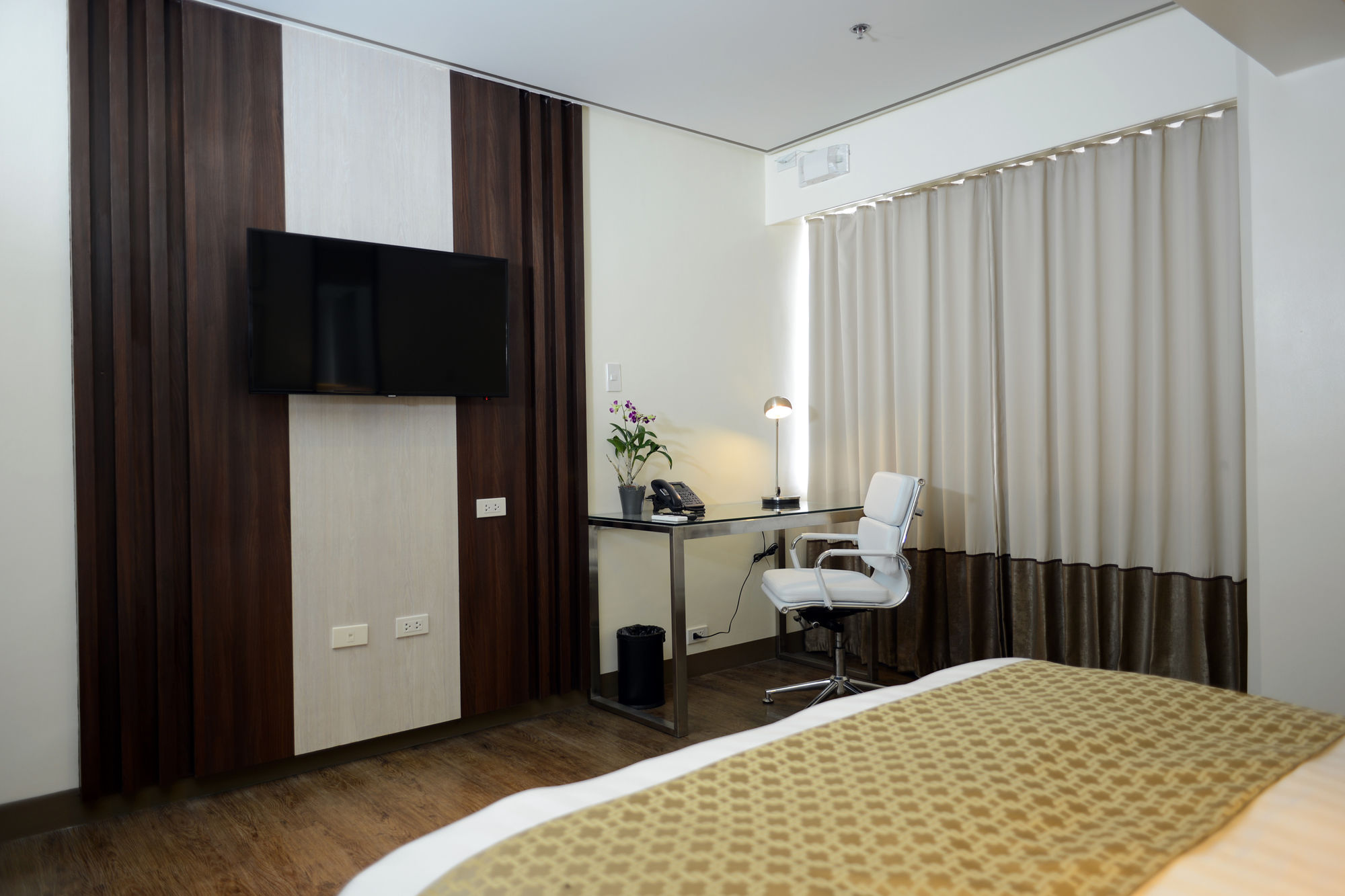 The Carmen Hotel