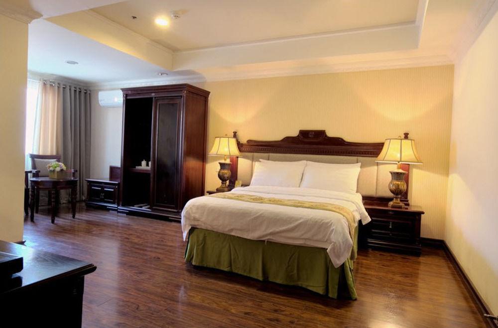 Villa Caceres Hotel